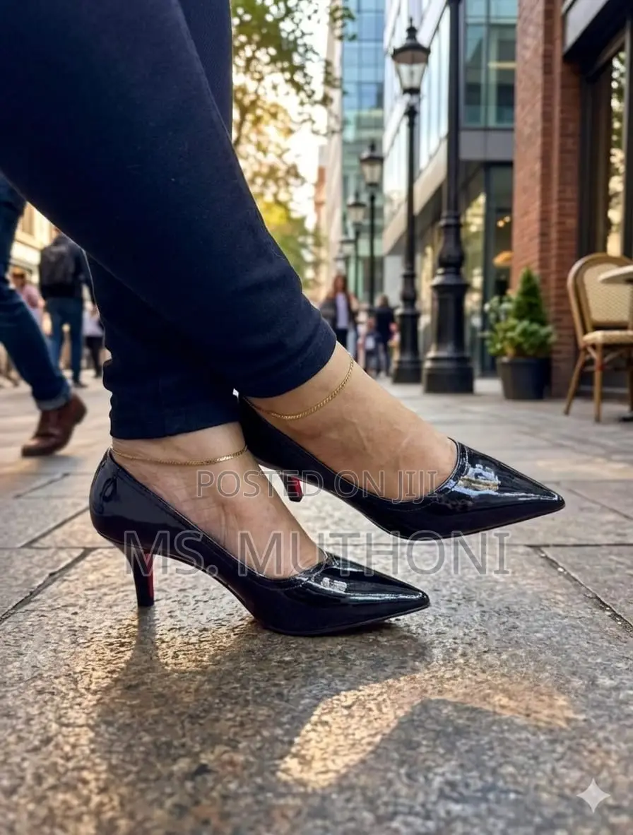 Glossy Pointed-Toe Kitten Heels Size 37-42