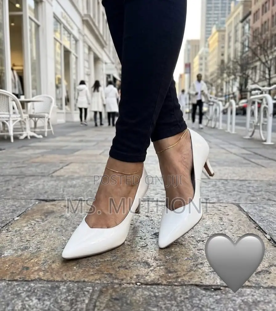 Glossy Pointed-Toe Kitten Heels Size 37-42