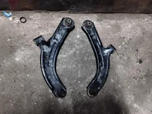Nissan Note 2008 Front Arm
