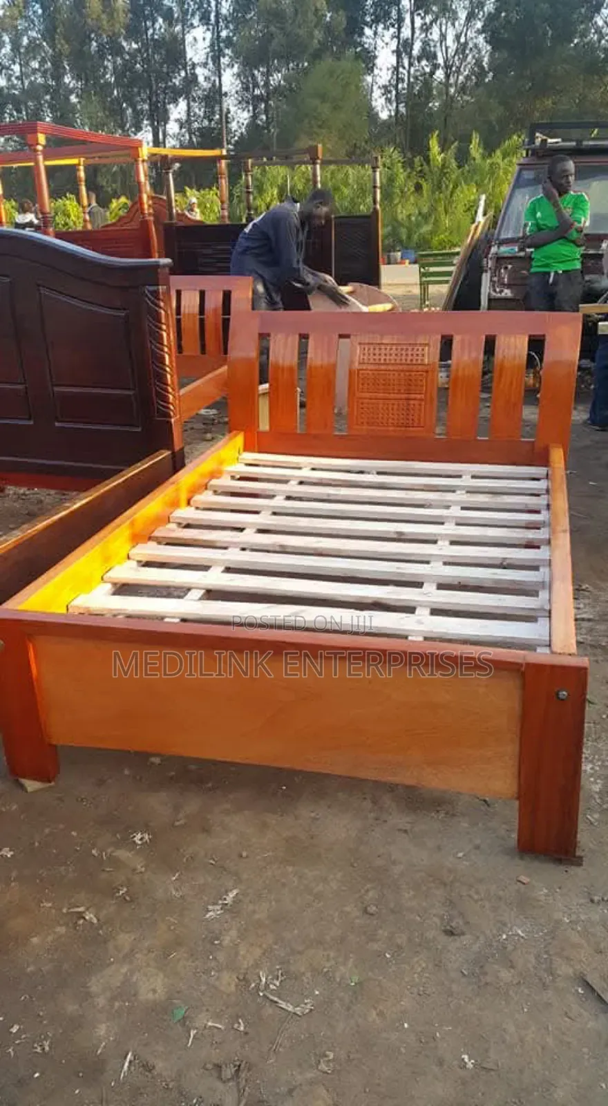 Mahogany Slide Bed 4*6 Vanish Beds