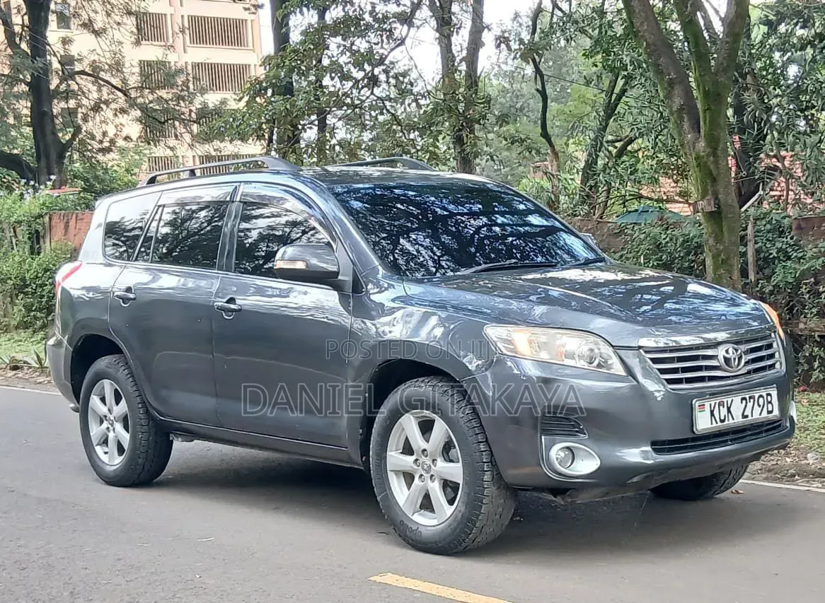 Toyota Vanguard 2010 Black
