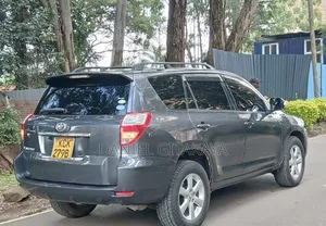 Toyota Vanguard 2010 Black