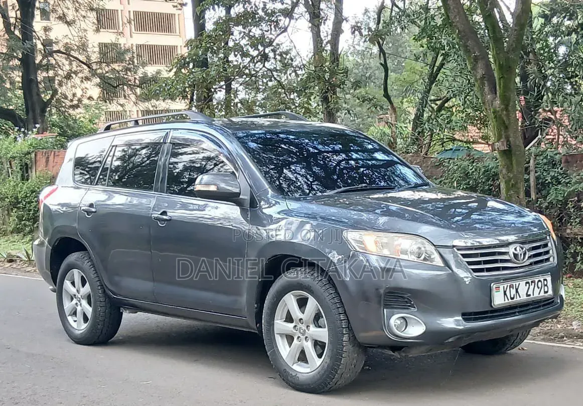 Toyota Vanguard 2010 Black