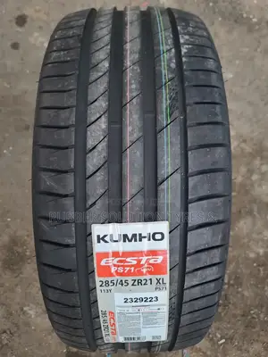 285/45 R21 Kumho Tyres 113y X/L Escta Ps71