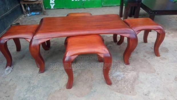 Wolb Walnut Queen Legged Coffee Table Set