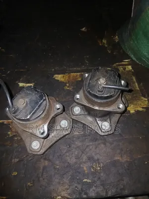Rearhub Nissan Tiida