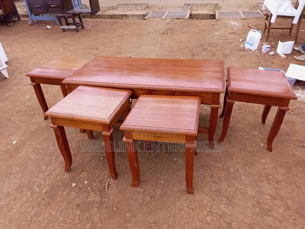Wooden Vanish Coffee Table Set