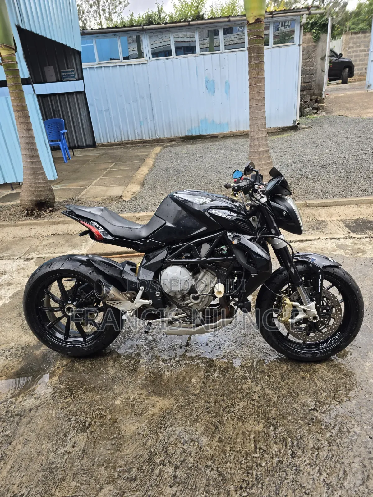 MV Agusta Agusta Brutale 2015 Black