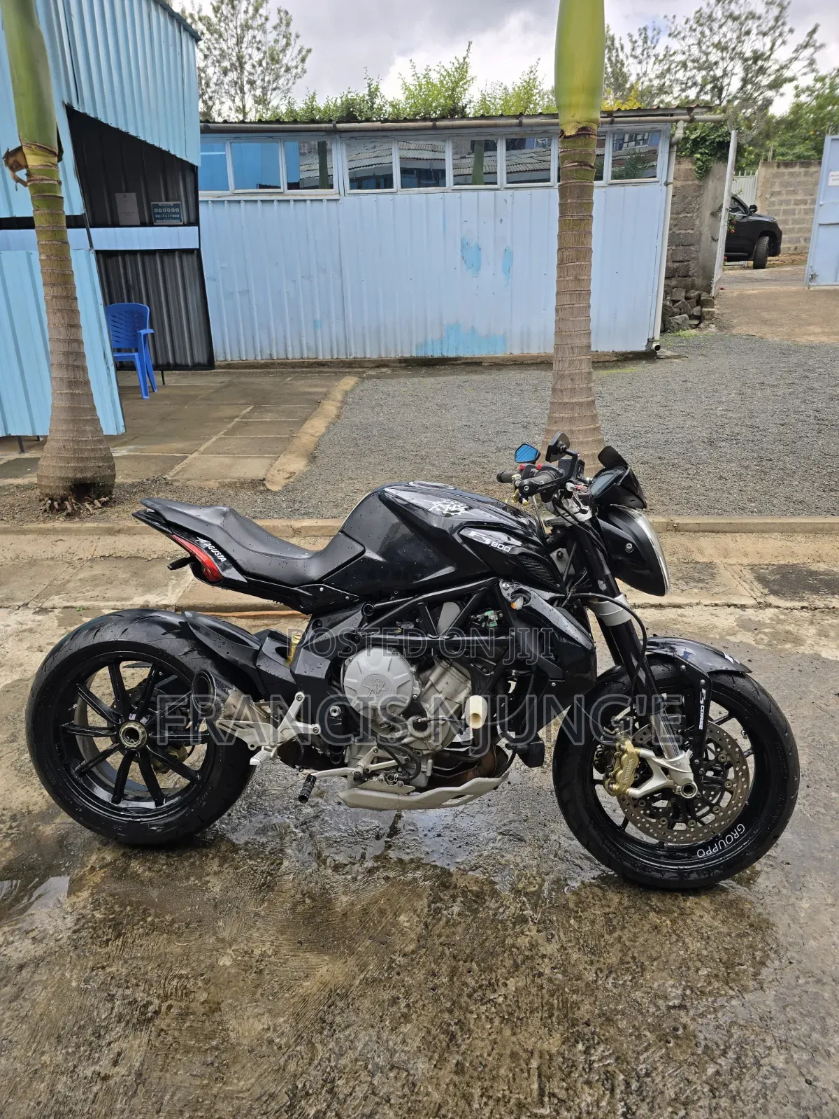 MV Agusta Agusta Brutale 2015 Black