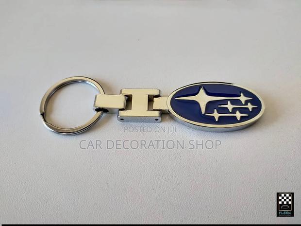 Chrome Plated Zinc Alloy Metal Subaru Keyring With Blue Inlay Logo