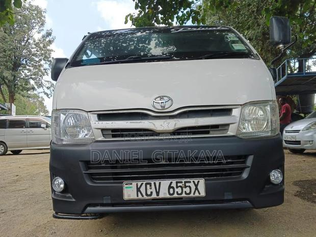 Toyota HiAce 2013 White - thumbnail 4