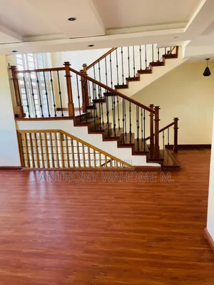 5bdrm Room & Parlour in Kigwa Lane, Ridgeways for rent