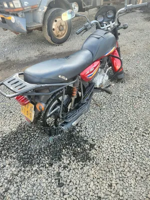 Bajaj Boxer 150 UG 2024 Red
