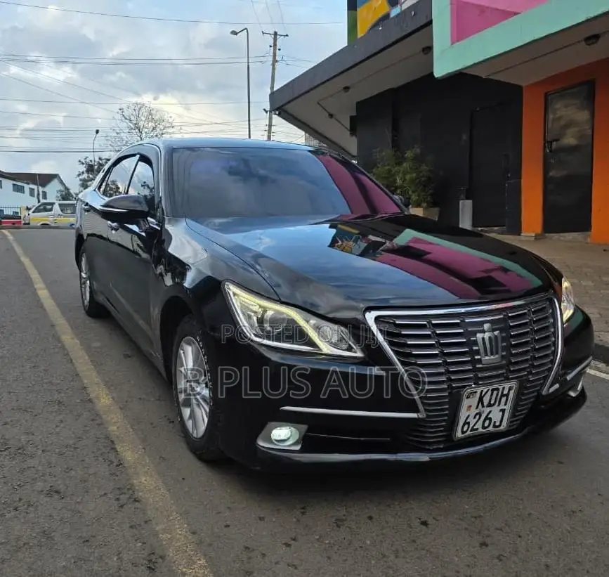 Toyota Crown 2015 Black