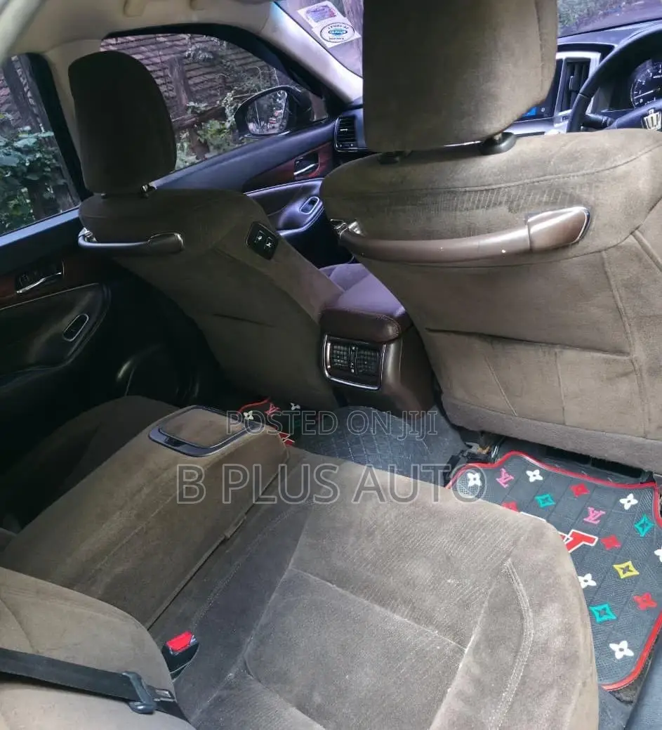 Toyota Crown 2015 Black