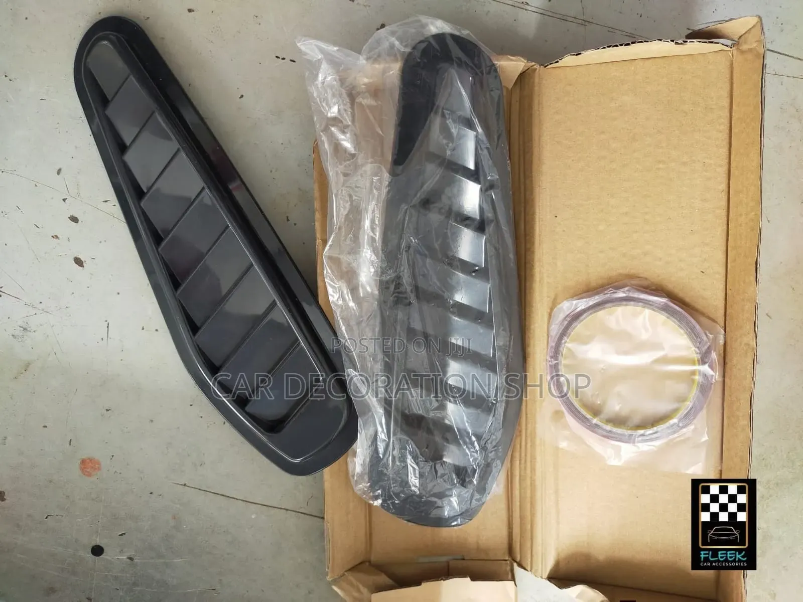 Decorative Airflow Scoop Designed to Fit All Car Models(Nonfunctional)