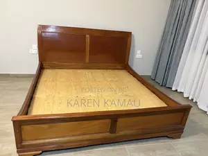 6x6 Mahogany Bed