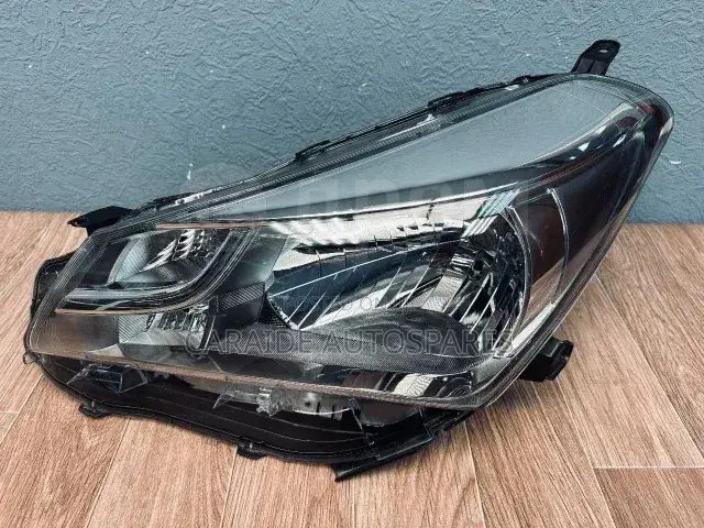 Vitz 2014/2015 Headlights