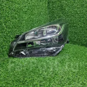 Vitz 2014/2015 Headlights