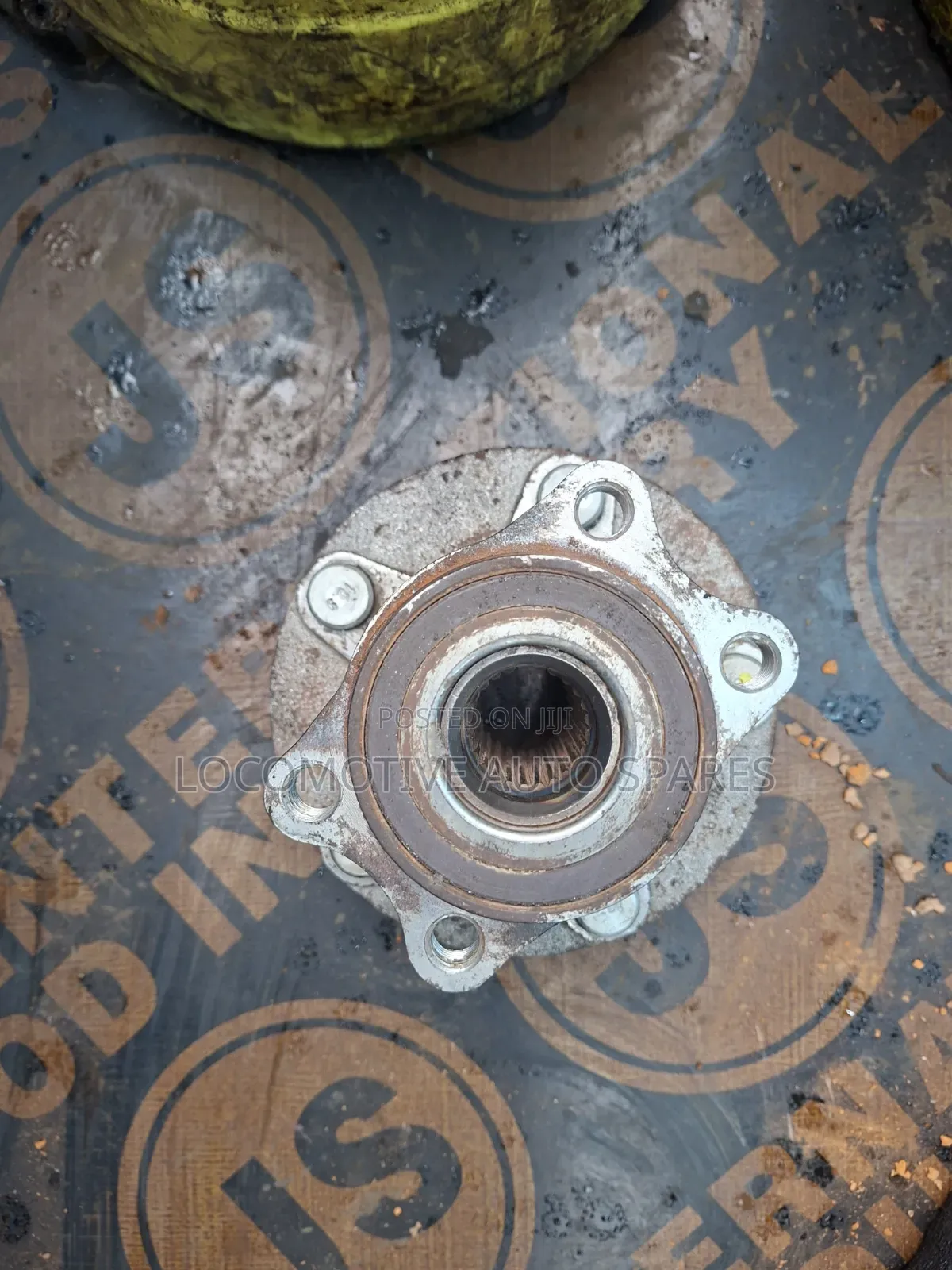 Rear Hub Outlander /RVR