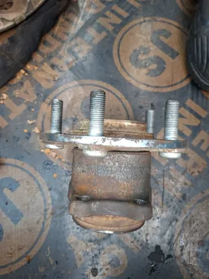 Rear Hub Outlander /RVR