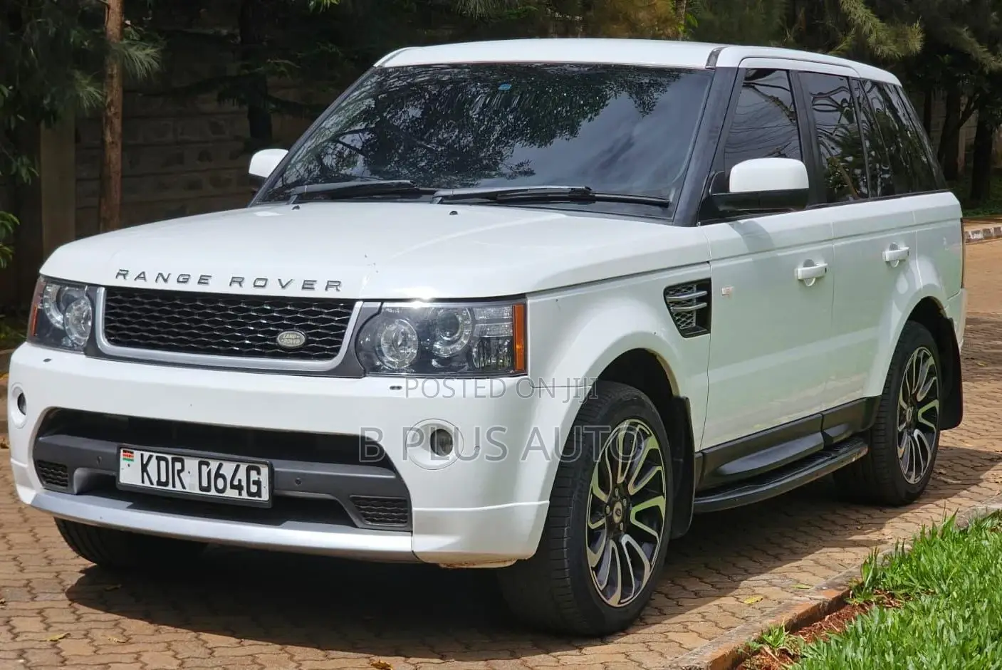 Land Rover Range Rover Sport 2012 White