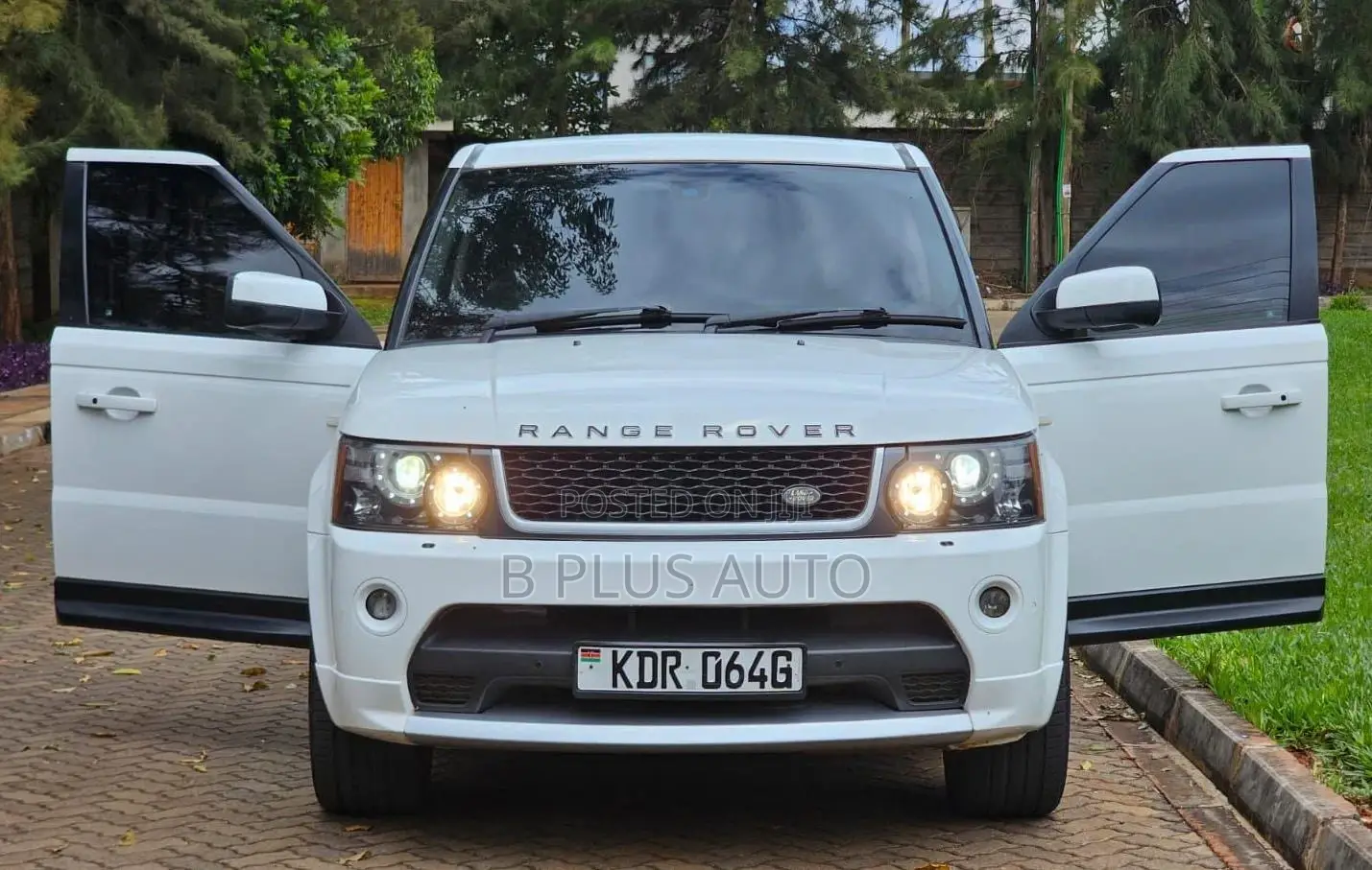 Land Rover Range Rover Sport 2012 White