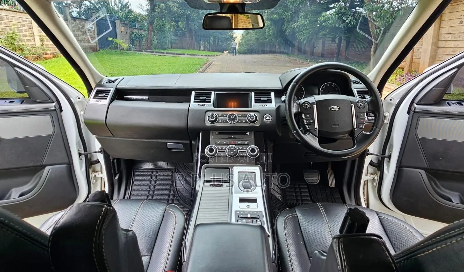 Land Rover Range Rover Sport 2012 White