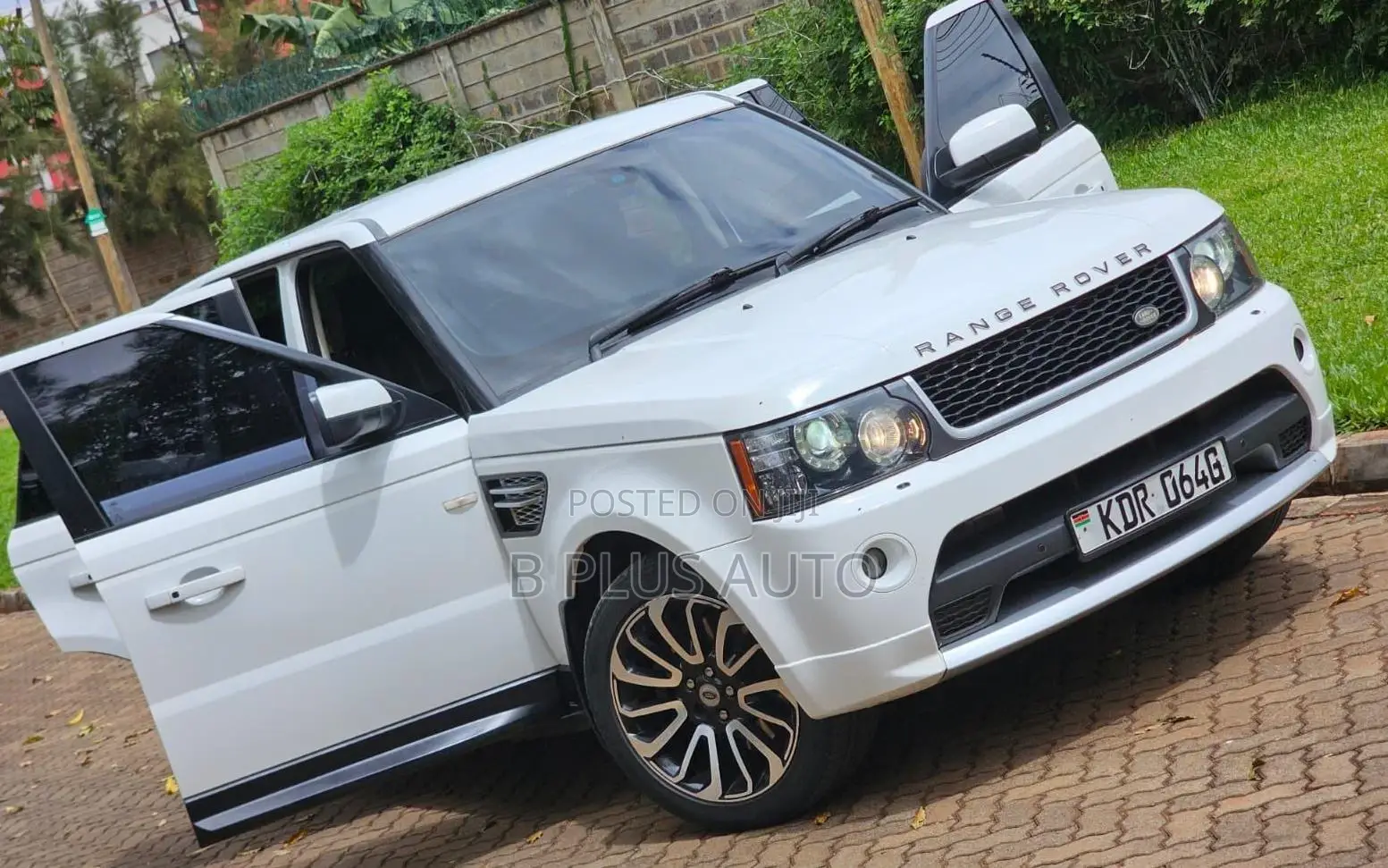 Land Rover Range Rover Sport 2012 White