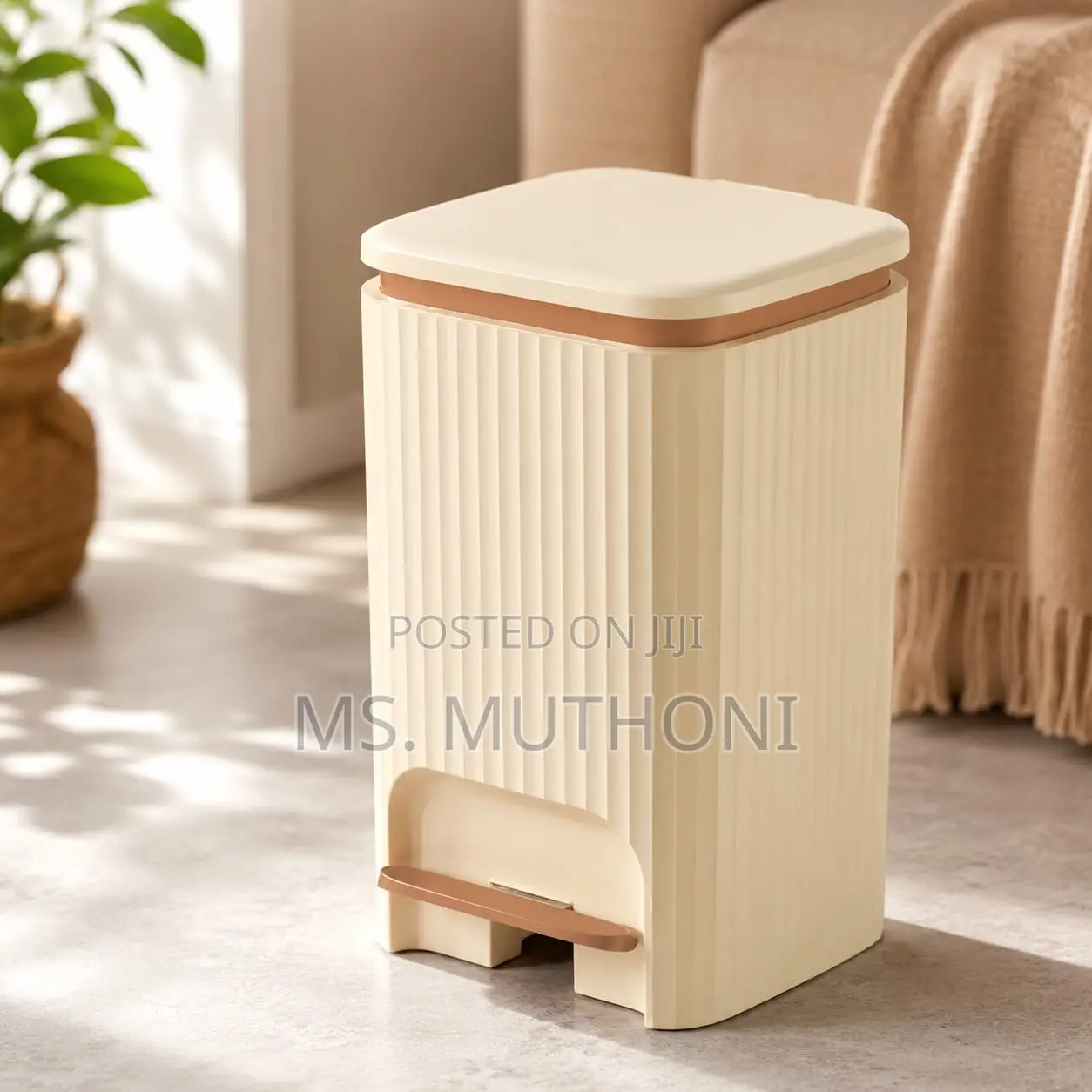 15 L Bathroom/ Kitchen Foot Pedal Dustbin/Trash Can.