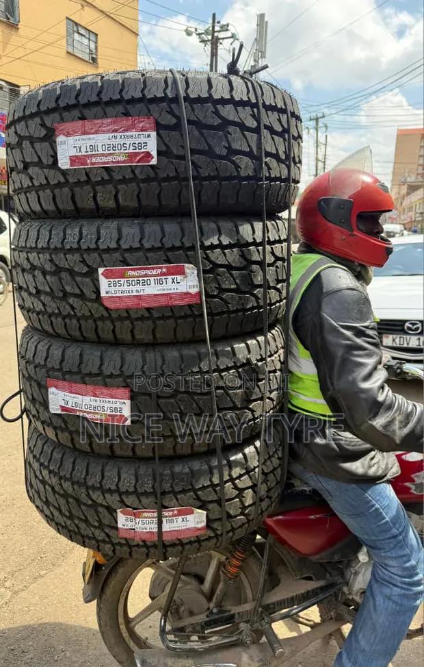 285/50r20 Landspider Made in Thailand - main view