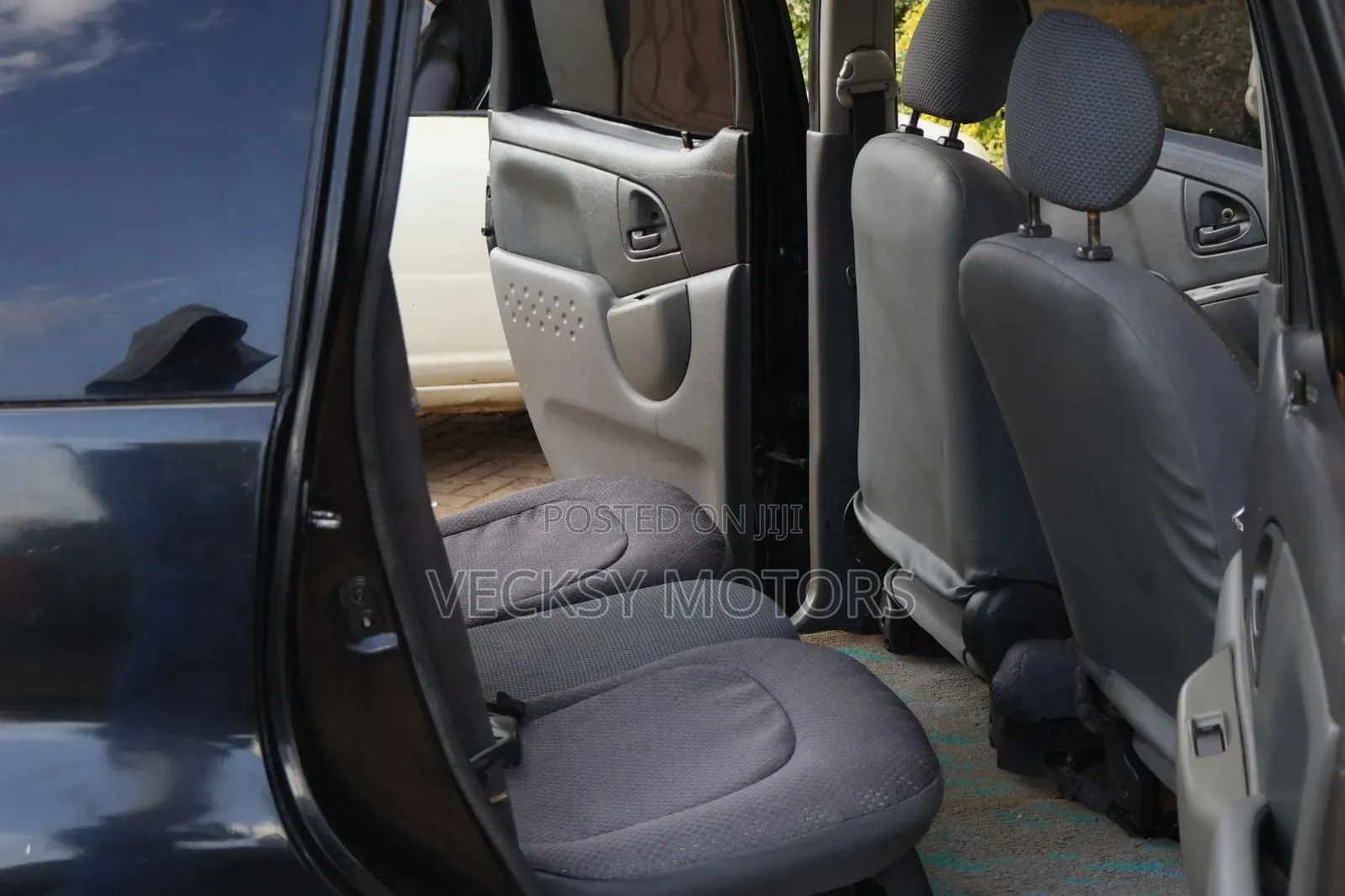 Toyota Fun Cargo 2002 Black