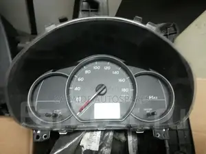 Vitz 2014/2015 Clock