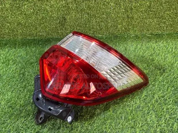 Vitz 2017/2018 Backlights/Taillights