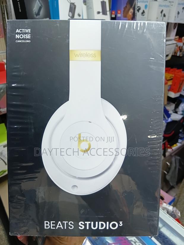 These Are Beats Studio3 Wireless Noise-Cancelling Headphones in White - thumbnail 2