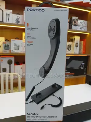 This Is a Porodo Classic Retro Phone Handset With a Usb-C Connector.