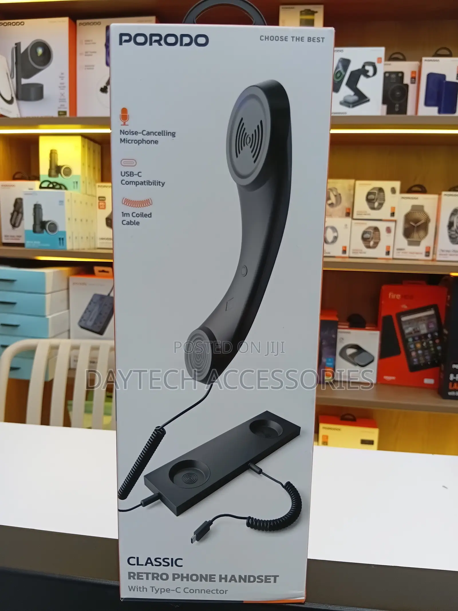 This Is a Porodo Classic Retro Phone Handset With a Usb-C Connector.