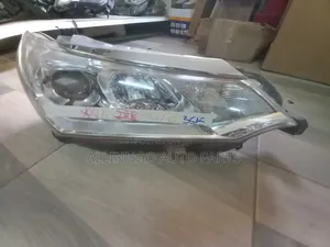 Toyota Axio/Fielder 165 Non Xenon Headlight