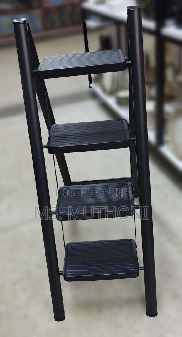 All Black Non -Slip 4 Layer Metallic Ladder - thumbnail 2