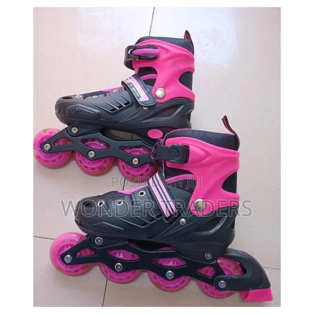 Quality Hard Boot Skate Shoes *Size 31 to 42 *Adjustable Sizes