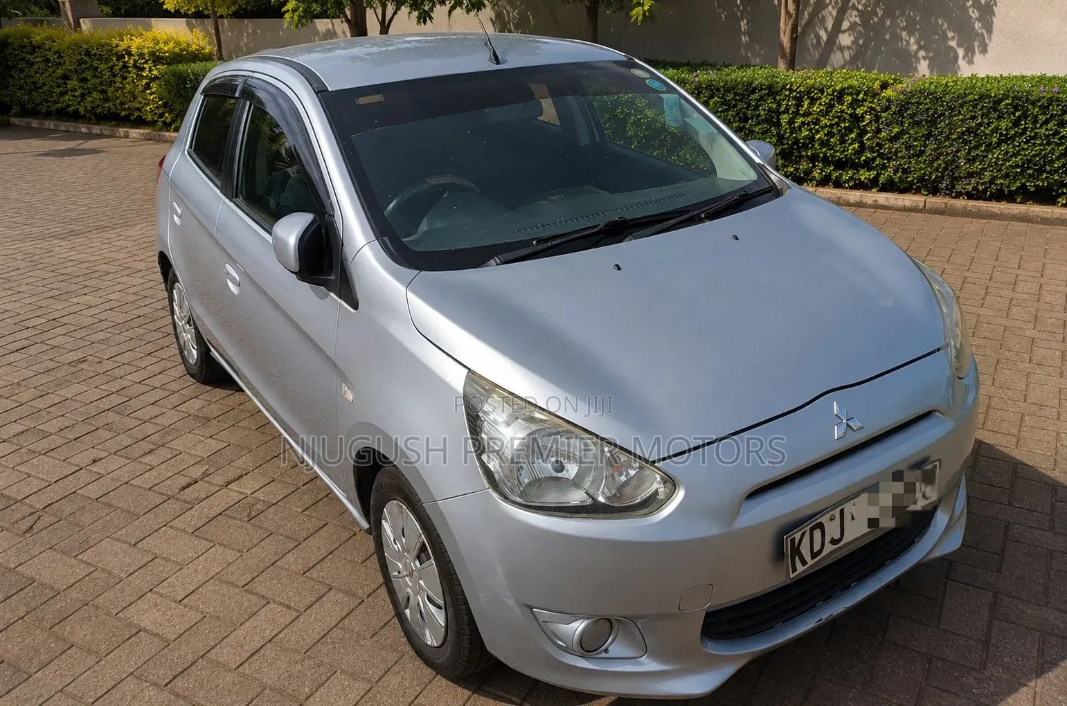 Mitsubishi Mirage 2015 Silver
