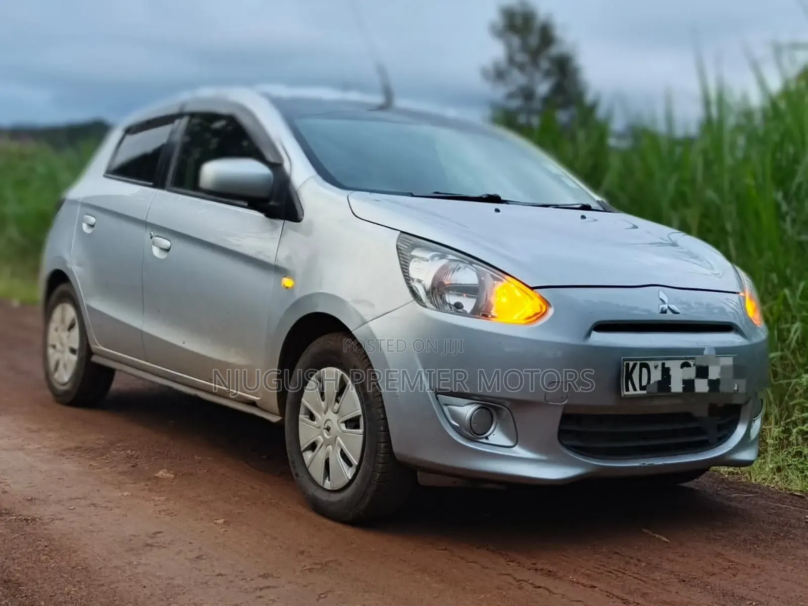 Mitsubishi Mirage 2015 Silver