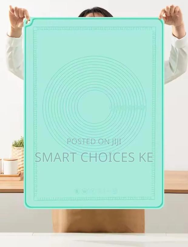 Non-Stick Silicone Kneading Mat - thumbnail 4