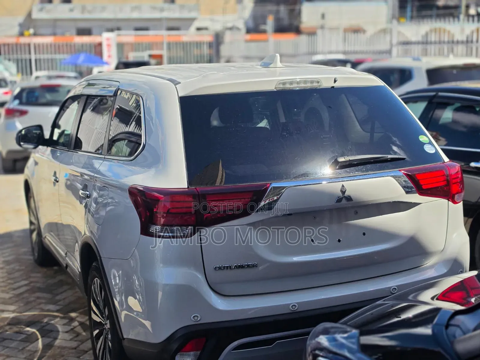 Mitsubishi Outlander SE FWD 2020 White