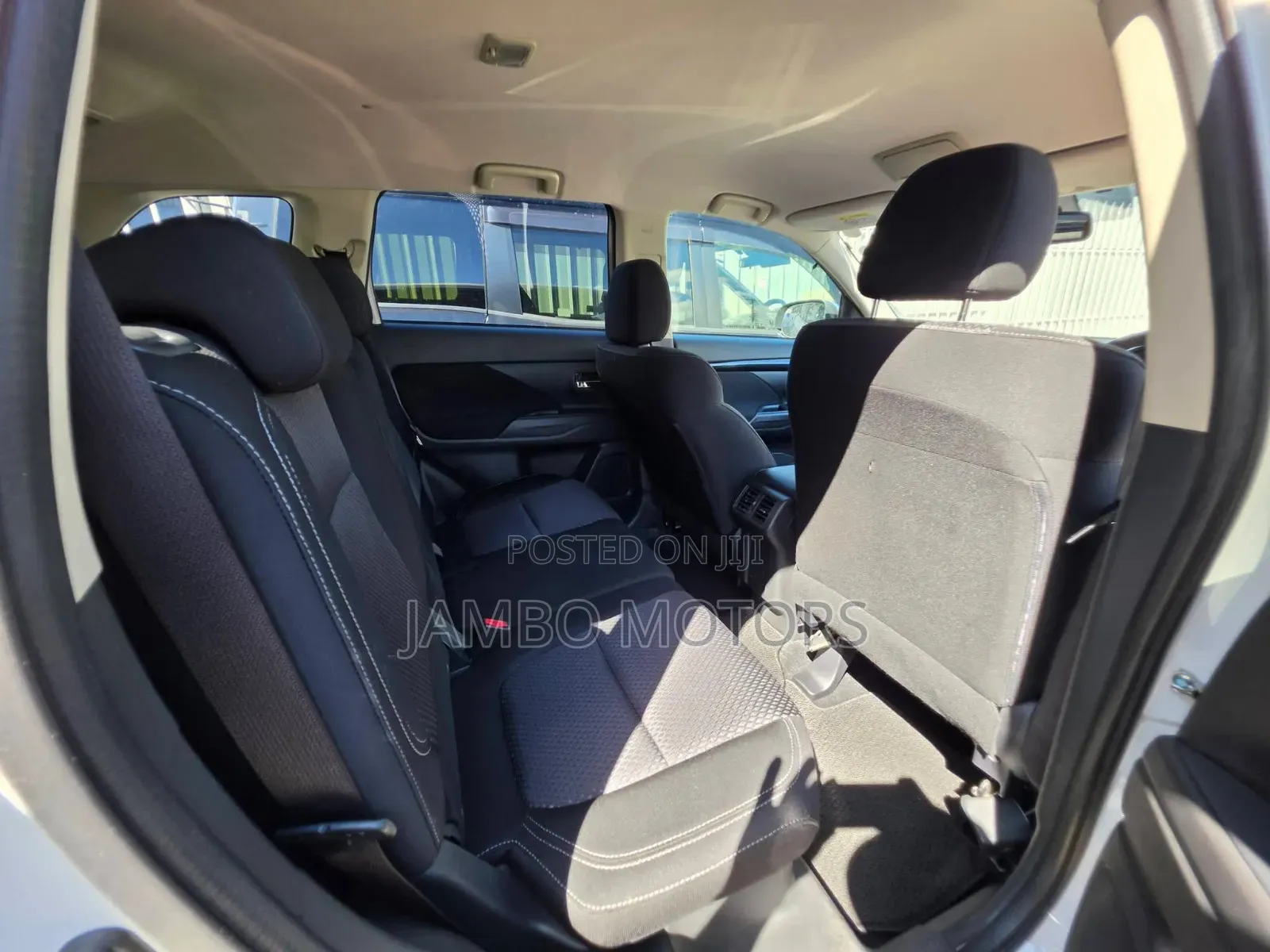 Mitsubishi Outlander SE FWD 2020 White