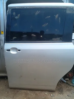 Toyota Noah (2008-2013) Sliding Doors.