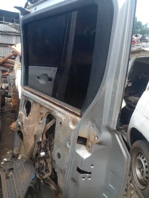 Toyota Noah (2008-2013) Sliding Doors.