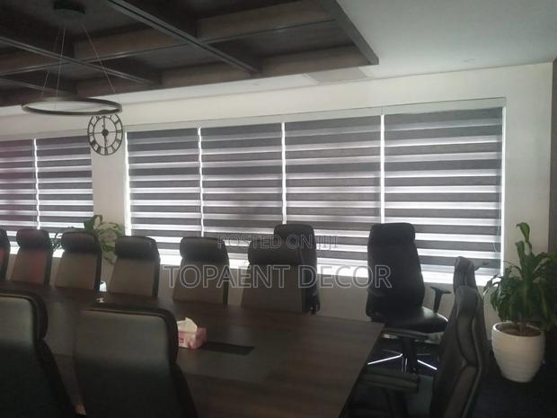 Straight Windows Boardrooms Horizontal Office Window Blinds