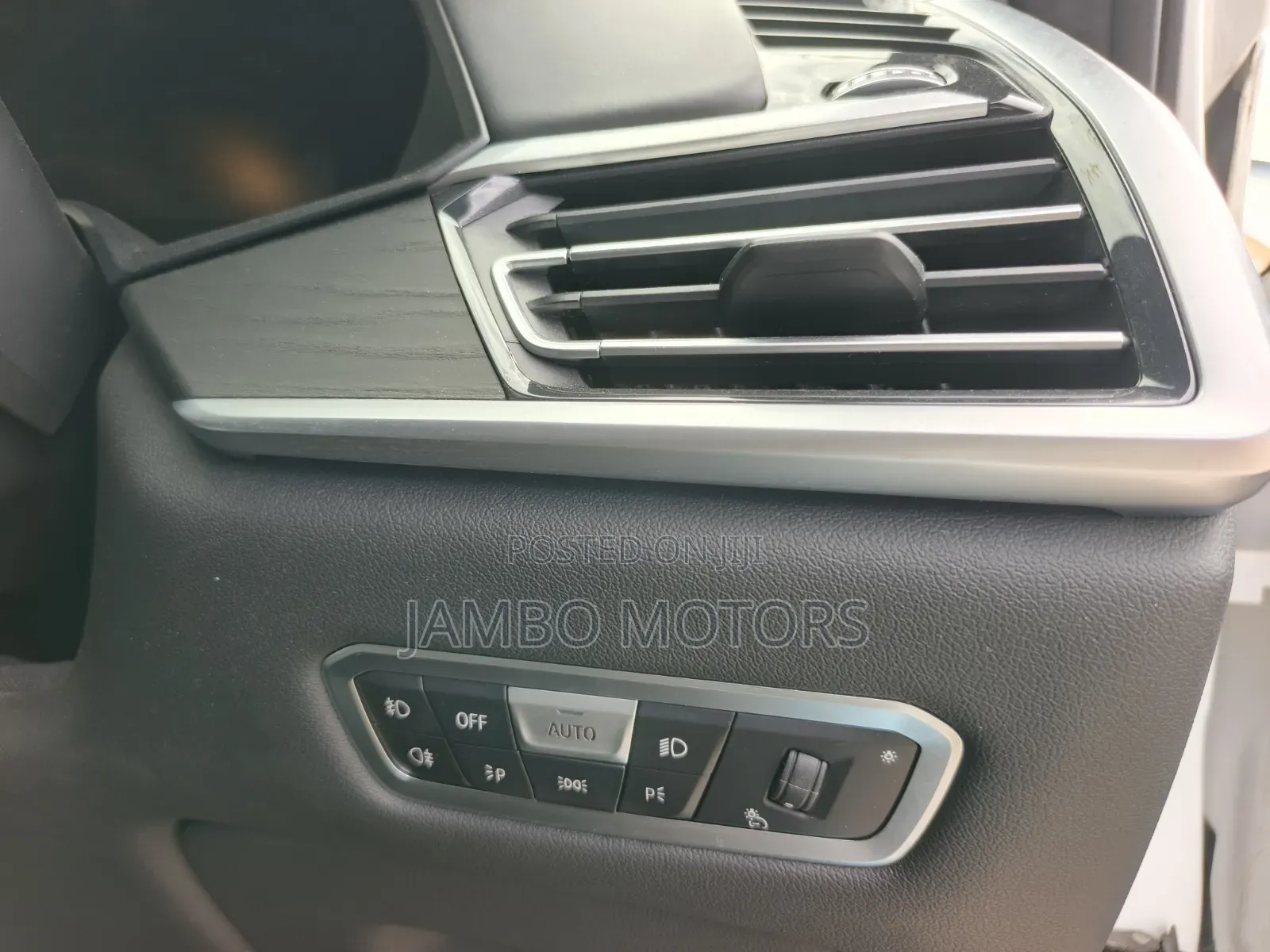 BMW X7 xDrive40i 2023 White