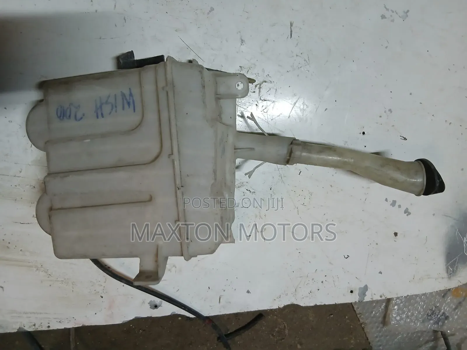 Toyota Wish Ge20 Washer Bottle